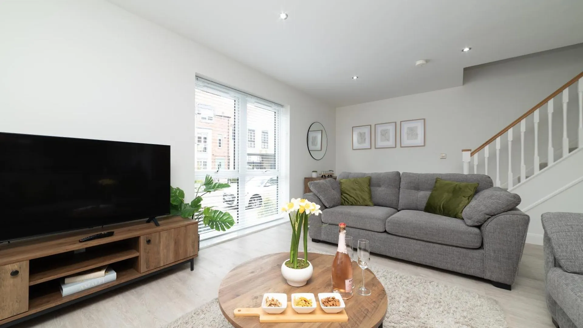 Luxury Duplex 2-Bed Apartment Fruit Market Marina Kingston upon Hull