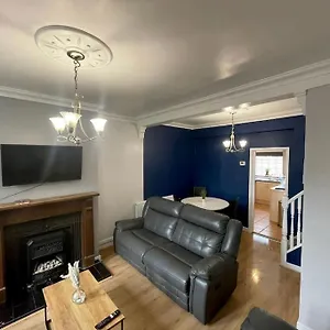 Holiday home Beautiful 2 Bed House Near Centre - 5g Wifi