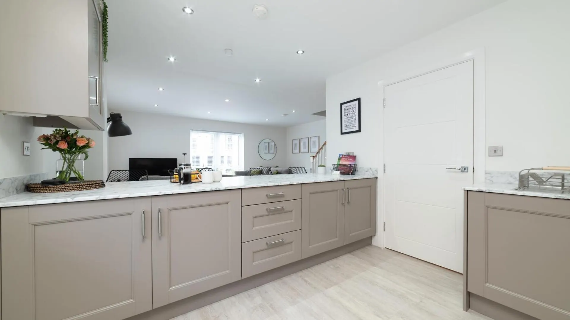 Luxury Duplex 2-Bed Apartment Fruit Market Marina Kingston upon Hull 0*,  United Kingdom