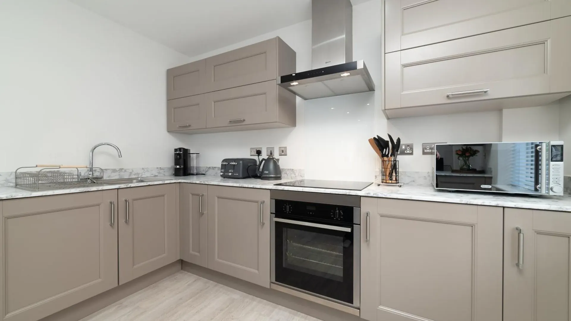Luxury Duplex 2-Bed Apartment Fruit Market Marina Kingston upon Hull 0*,